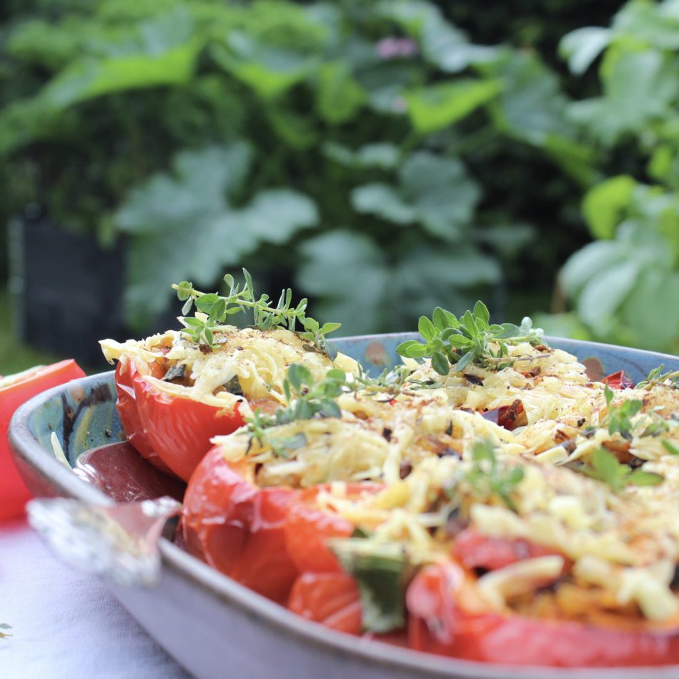 Fyldte peberfrugter - Plantebaseret / Vegansk opskrift - Mad med glød